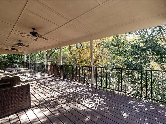 3rd image of 9407 Cedar Crest Dr