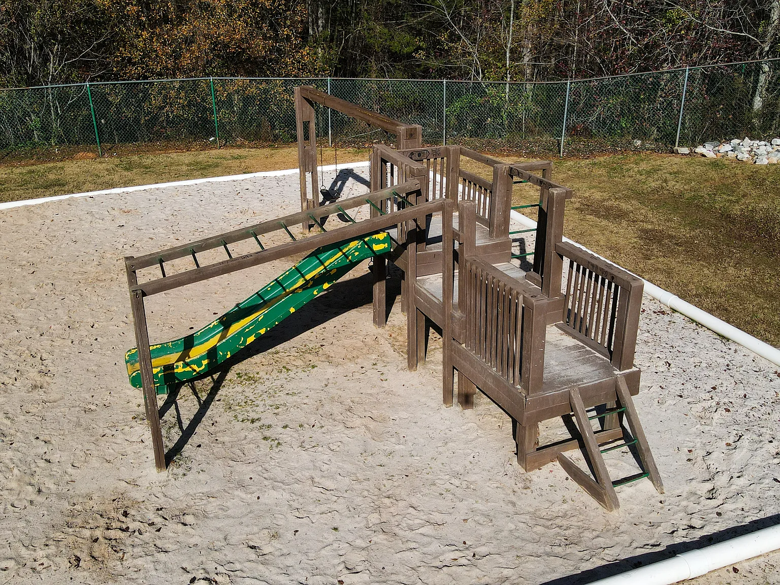 Creekside Apartments — Photo 4