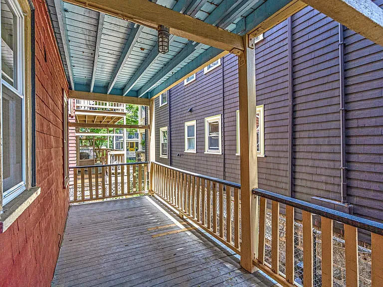 68 Bakersfield St #1 — Photo 15