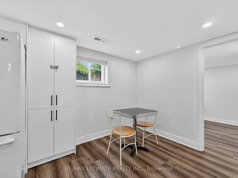818 Krosno Blvd #BASEMENT — Photo 8