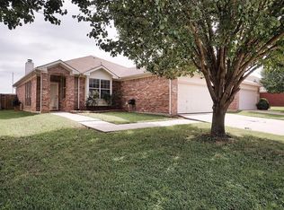 3521 Desert Mesa Rd, Roanoke, TX 76262