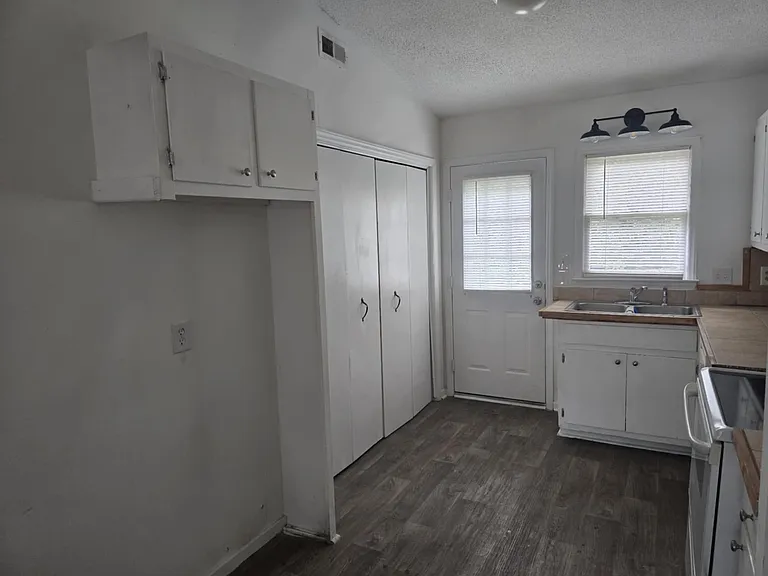 113 Toby Cir #A — Photo 12