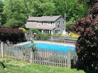 153 E Valley Brook Rd, Long Valley, NJ 07853
