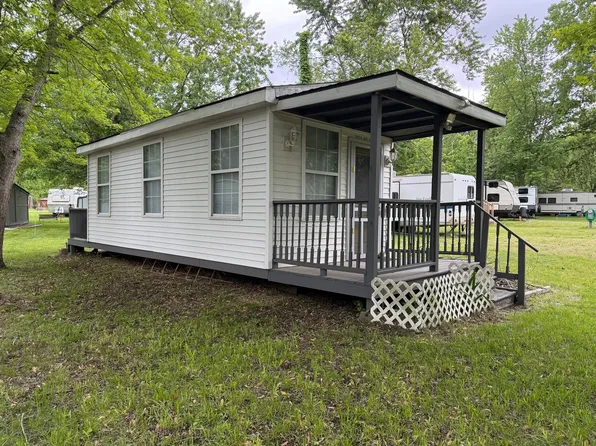 4/199 Woodhaven Lakes, Sublette, IL 61367