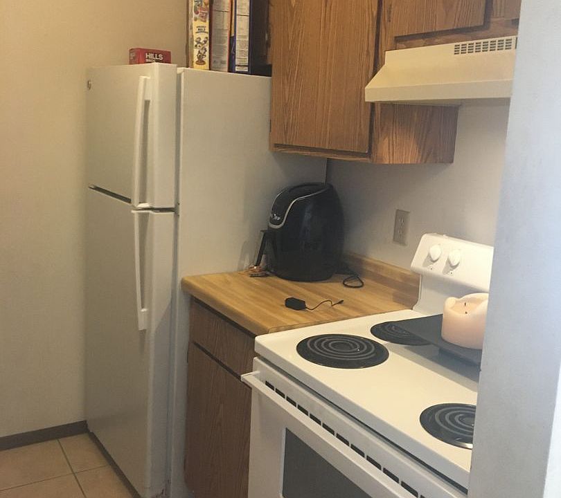 Spacious Stoughton twobedroom apartment homes with den 1510