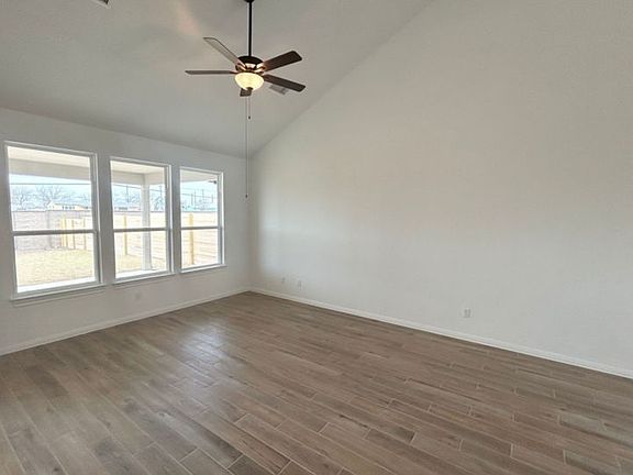 Spacious Floor Plan