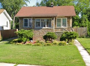 44 E Kenilworth Ave, Villa Park, IL 60181