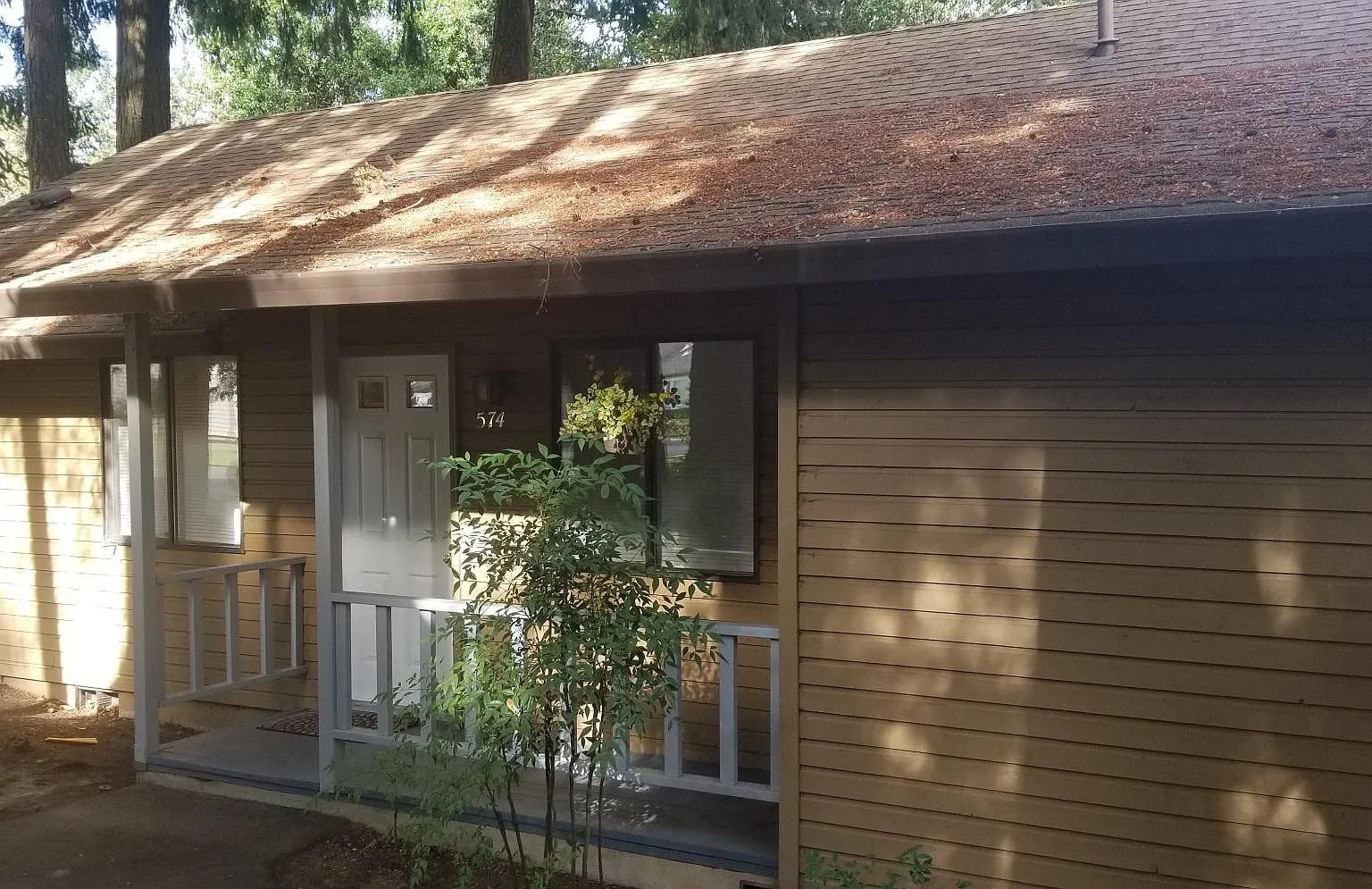 2 bed, 936 sqft, $1,995 — Photo 1