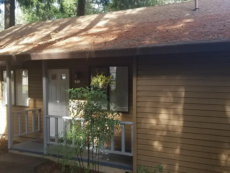 574 NE Jackson Village Loop