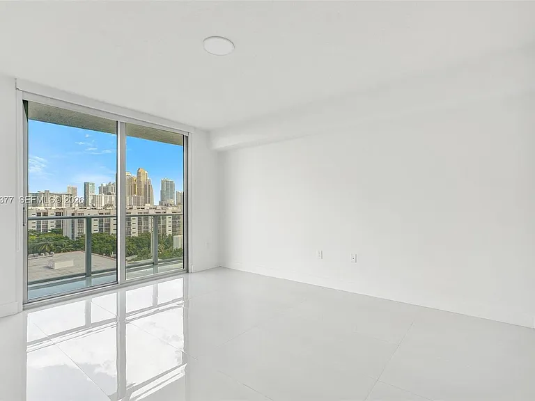 330 Sunny Isles Blvd #5-805 — Photo 41