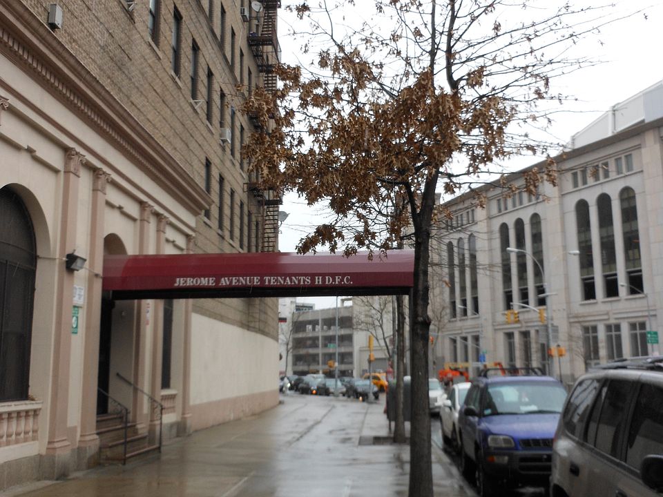 2nd image of 941 Jerome Ave APT 5C