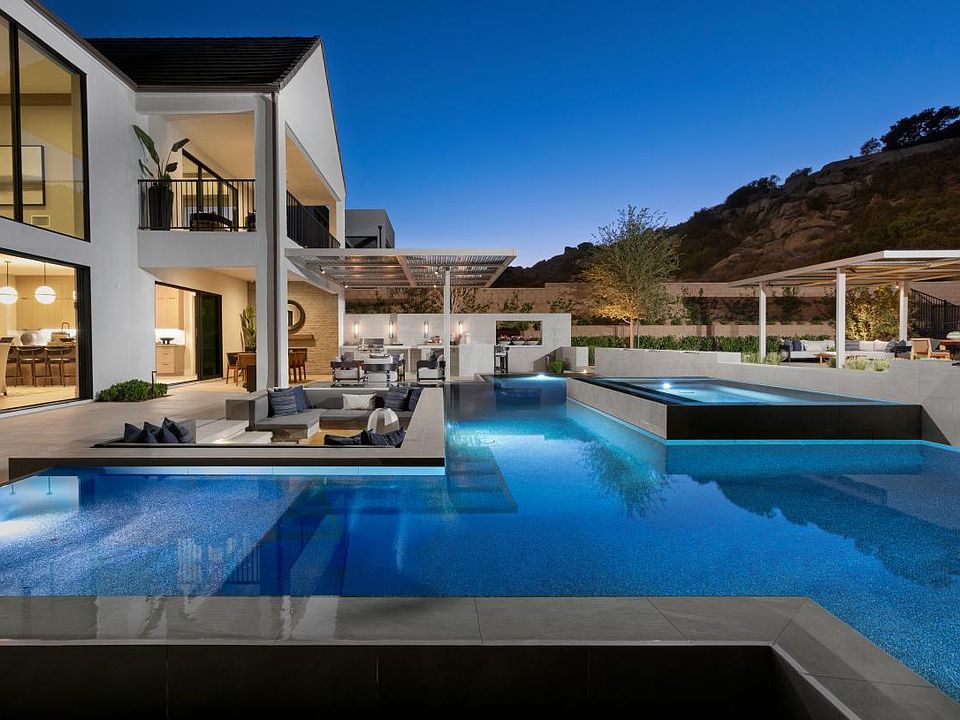 Hidden Oaks by Toll Brothers in Chatsworth CA | Zillow