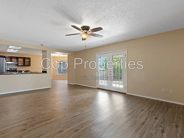 8118 Stagwood Hl — Photo 12