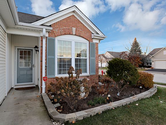 3rd image of 12463 Castle Rock Dr