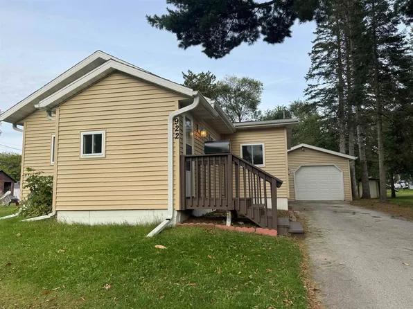 922 S River St, Shawano, WI 54166