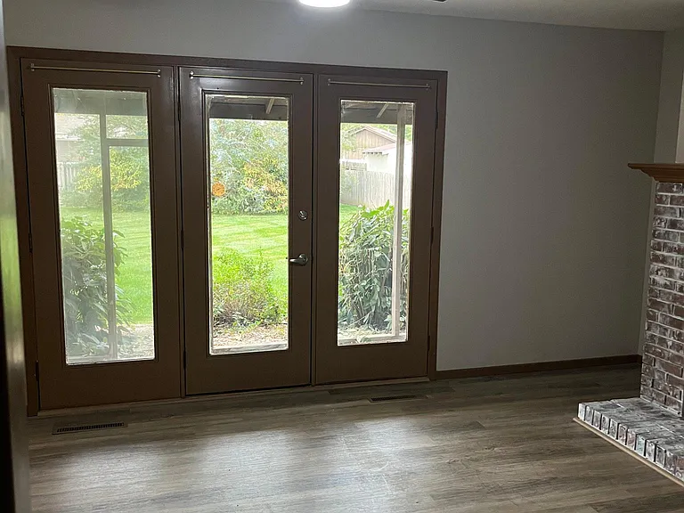 128 White Pine Ave — Photo 12