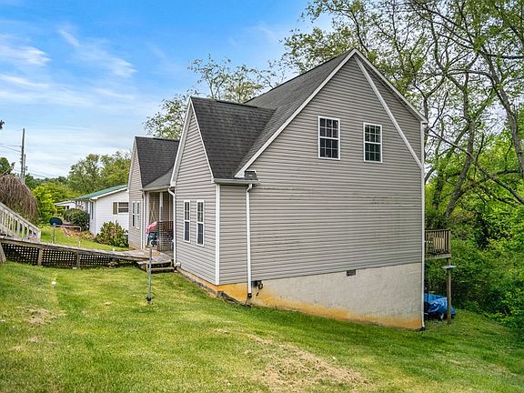5th image of 855 Meadowbrook Dr #A & B