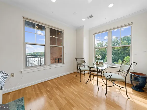 11770 Sunrise Valley Dr APT 319, Reston, VA 20191