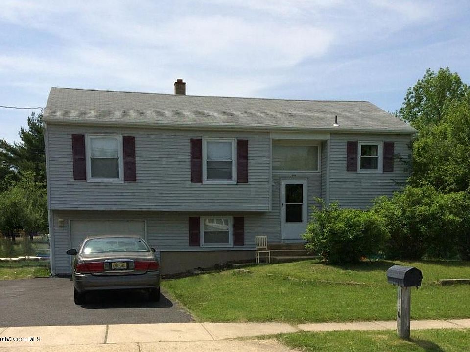 1st image of 240 Powderhorn Dr