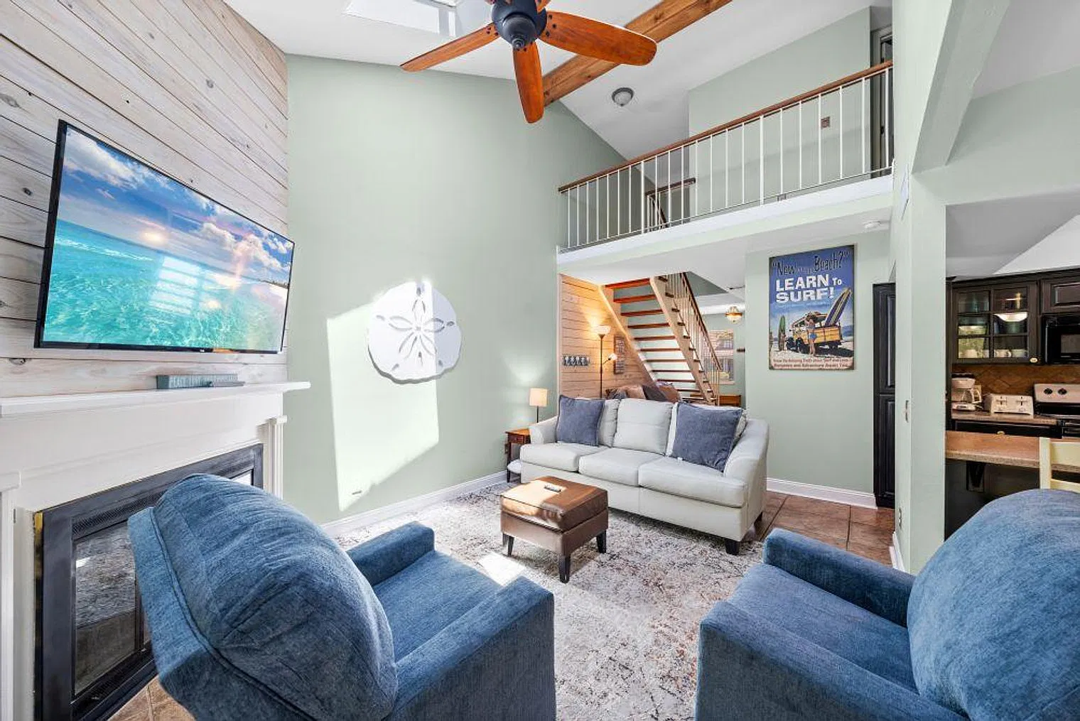 2 bed, 2.0 bath, 1130 sqft, $2,778 — Photo 2