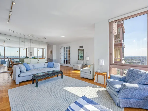 524 East 72nd Street image 3 of 20