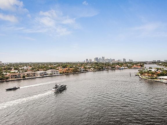 2nd image of 511 Bayshore Drive #PH3