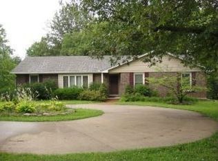 4735 N Creasy Springs Rd #R, Columbia, MO 65202