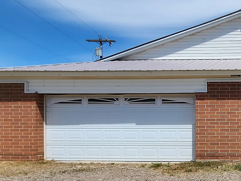 Personal/ Private 2-Car Garage with Door Opener