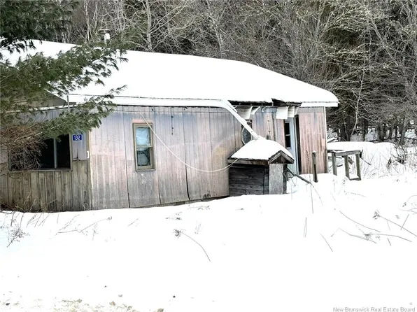 132 Taxis River Rd, Upper Miramichi, NB E6A 1A4