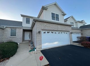 2177 Patriot Dr, Dekalb, IL 60115