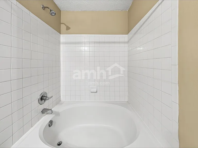 15080 Fawn Hollow Ln — Photo 12