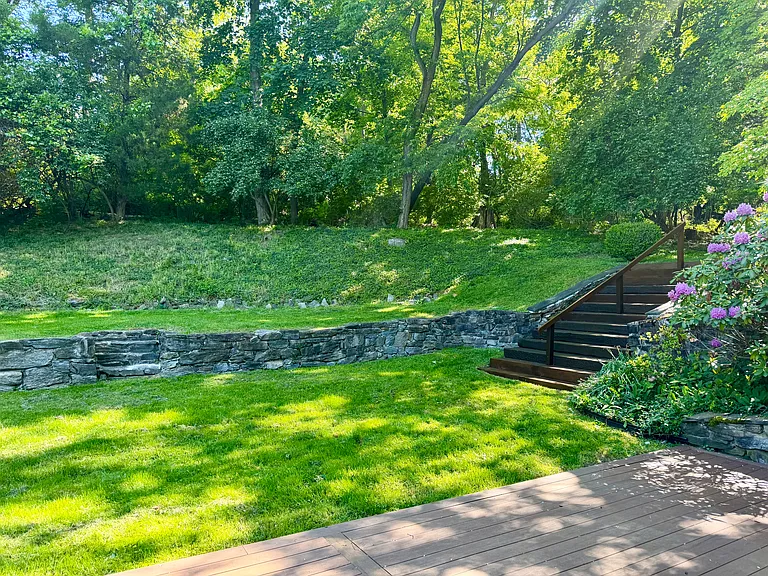 15 Plymwood Dr — Photo 5