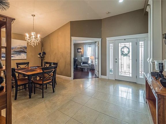 5th image of 2688 Eagle Cliff Dr