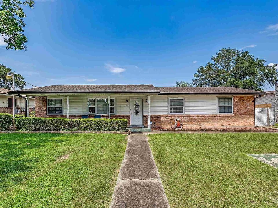 1st image of 1015 Alexandria Dr