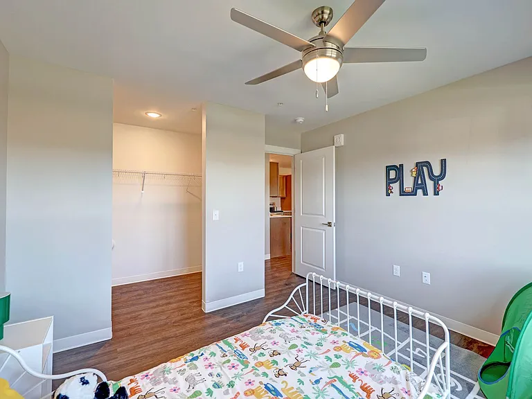 The Heights I - Apartments — Photo 27