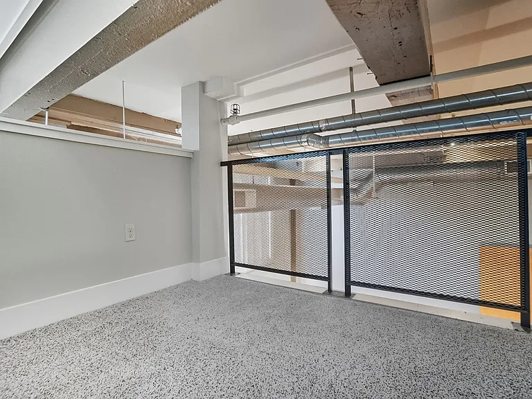 Machine Flats — Photo 35