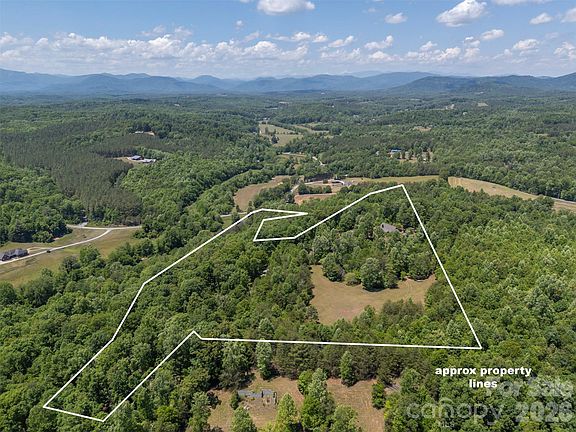 4th image of 265 Willow Pond Rd
