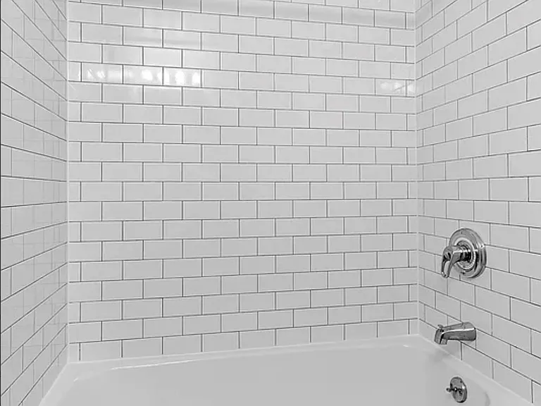 132 E 45th St #8F — Photo 7