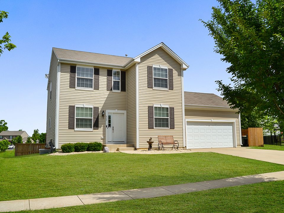 1st image of 979 Singing Hills Dr