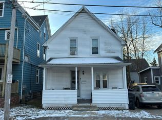 58 Oak Ave, Riverside, RI 02915