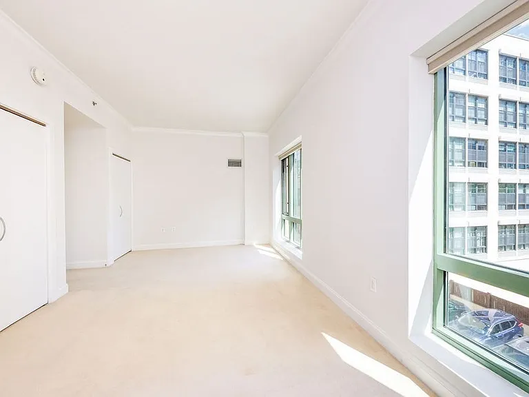 20 2nd St #324 — Photo 15