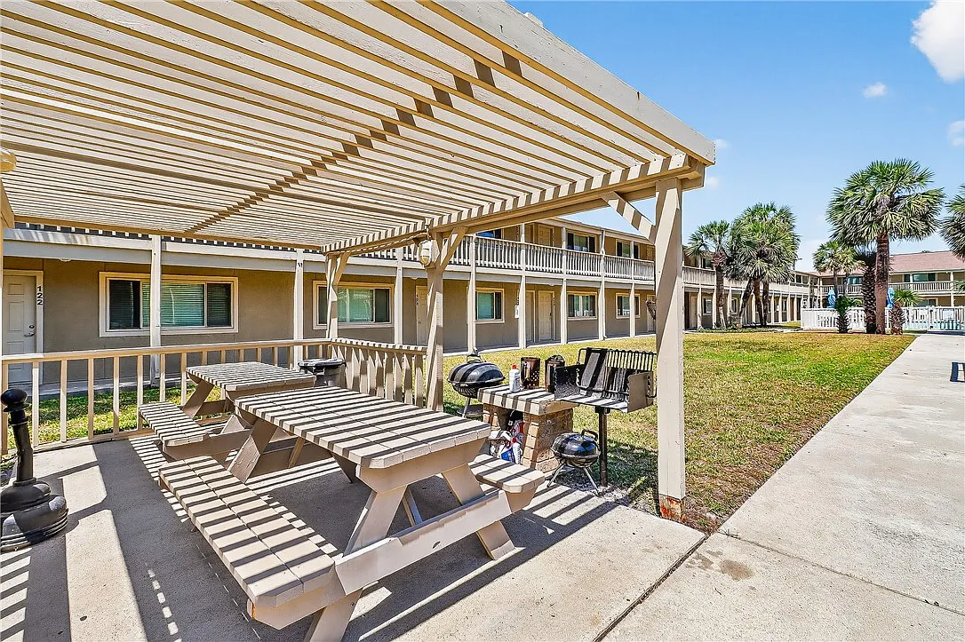 1 bed, 1.0 bath, 588 sqft, $1,500 — Photo 3