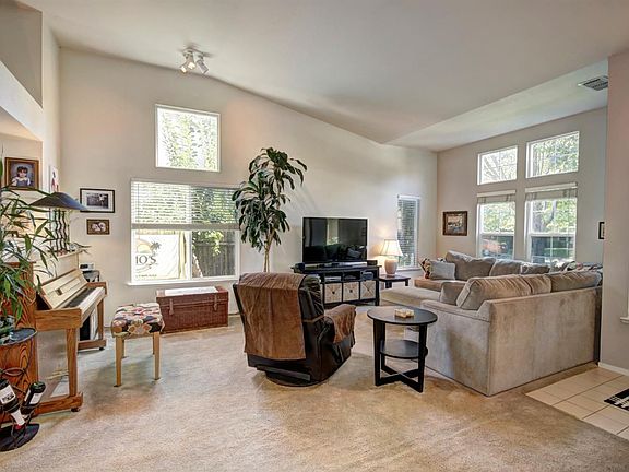 3rd image of 1622 Eligio Ln