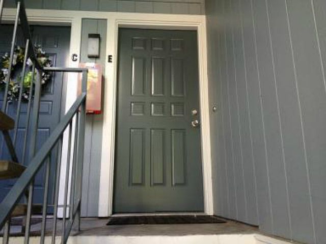 2nd image of 858 Apricot Ave APT E