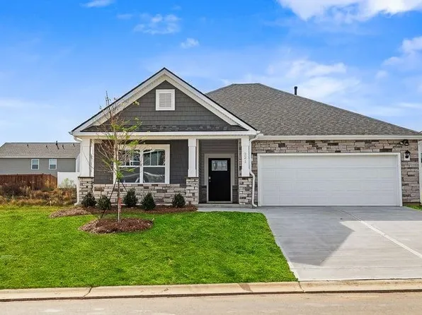221 Mosby Dr, Fountain Inn, SC 29644