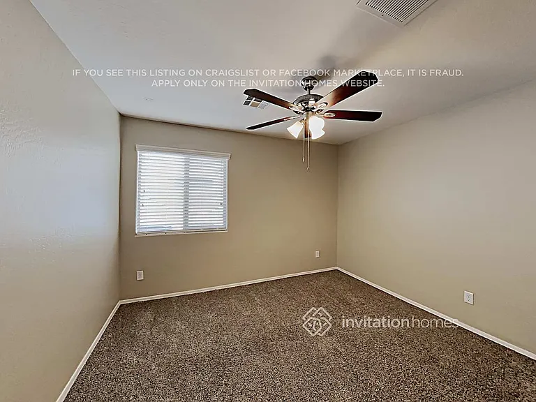 32634 N Cherry Creek Rd — Photo 12