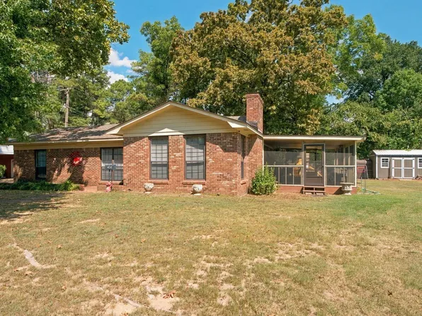 406 W Spruce St, Brinkley, AR 72021