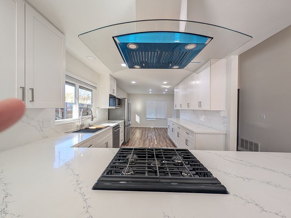 Brand-new Remodeled Kitchen Overview