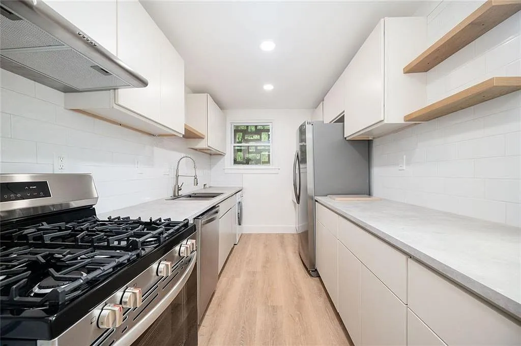 120 Alden Ave NW — Photo 4