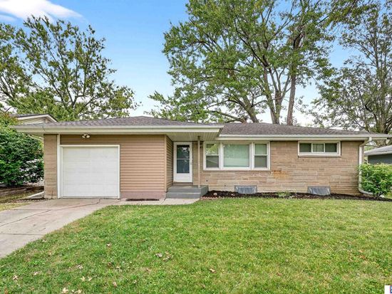 1920 Riviera Dr, Lincoln, NE 68506